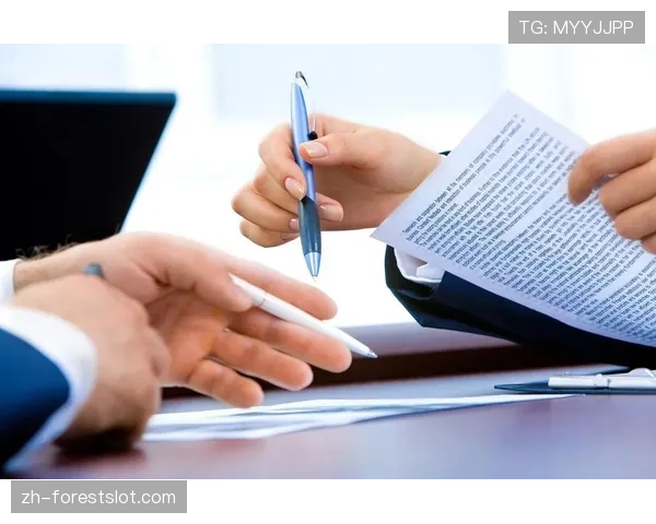 报道:球员协会关注负荷管理,拟在下次劳资谈判中引入“健康保障条款”。 报道:球员协会关注负荷管理,拟在下次劳资谈判中引入“健康保障条款”。